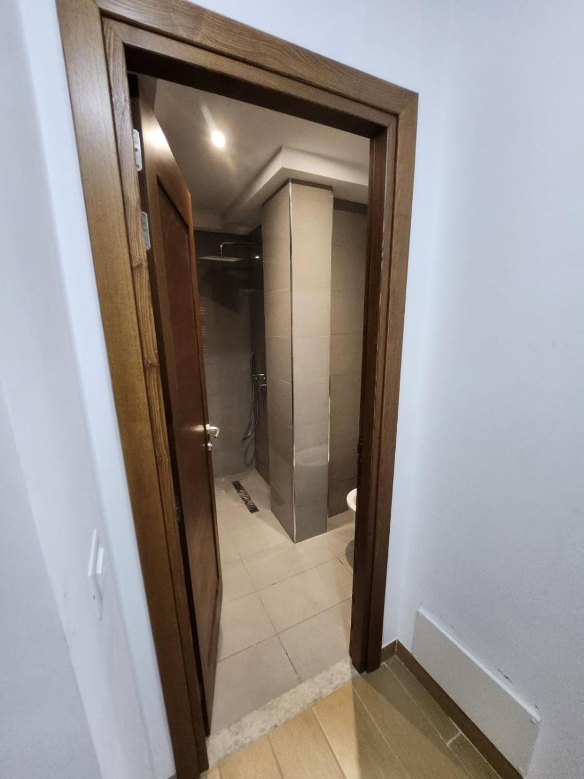 Elegant S1 Meuble Garde A Ariana -Tunis Daire Dış mekan fotoğraf